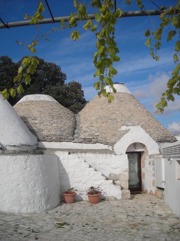 Masseria Ferri Остуні Номер фото
