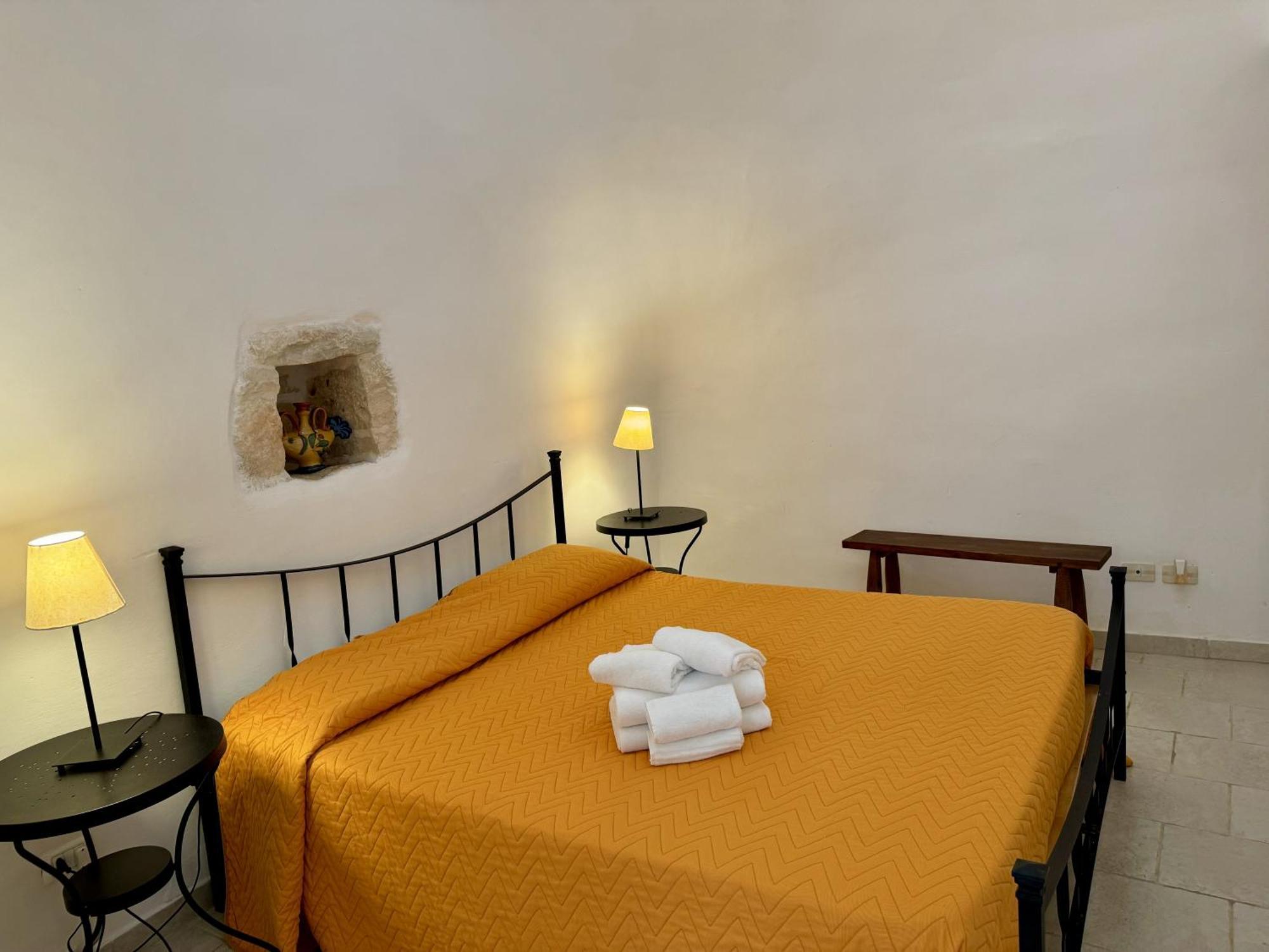 Masseria Ferri Остуні Екстер'єр фото