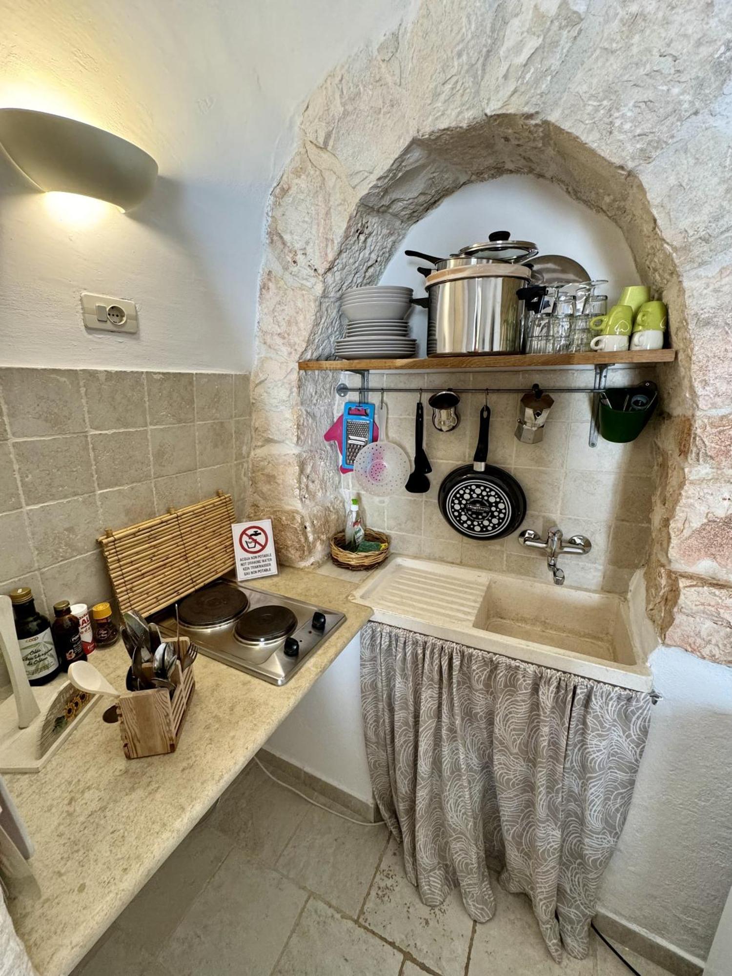 Masseria Ferri Остуні Екстер'єр фото