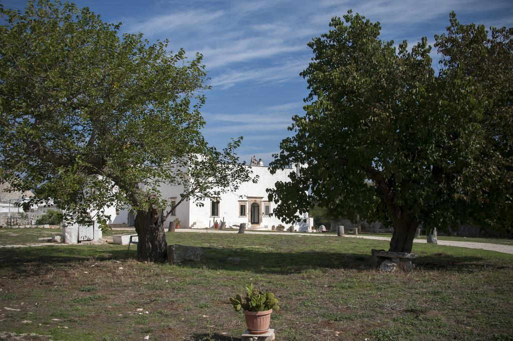 Masseria Ferri Остуні Екстер'єр фото