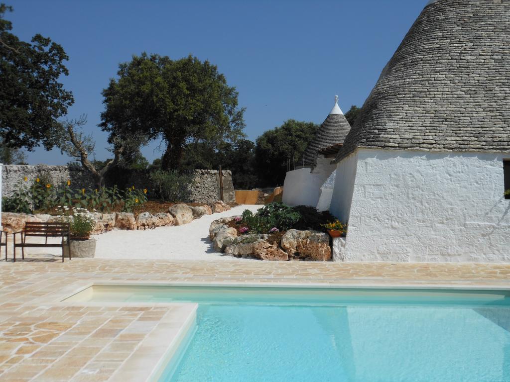 Masseria Ferri Остуні Екстер'єр фото